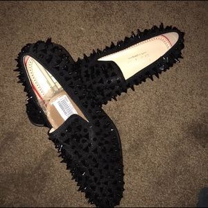 Men’s spiked shoes